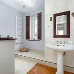 Bright Slupecka With Parking In By Renters