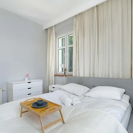 Bright Slupecka With Parking In By Renters شقة بوزنان