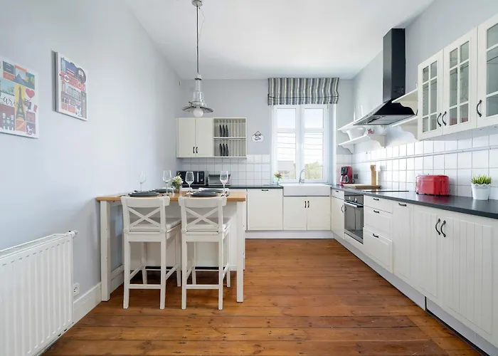 Apartment Bright Slupecka With Parking In By Renters