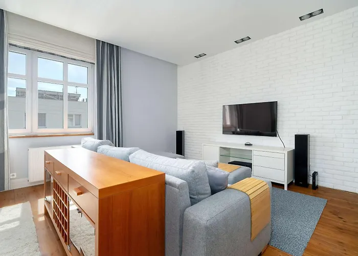 Bright Slupecka With Parking In By Renters Apartment Poznan